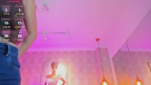 shantalll__ online show from September 3, 5:38 pm