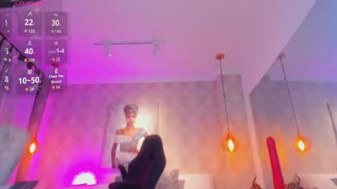 shantalll__ online show from September 8, 2:24 pm