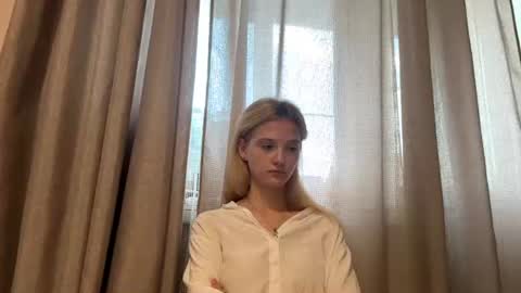 Anne online show from August 5, 1:09 pm