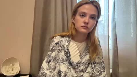 Anne online show from August 10, 11:22 am