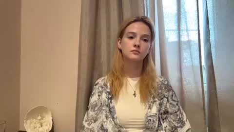 Anne online show from August 10, 1:34 pm