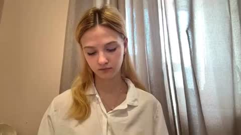 Anne online show from August 11, 8:49 am