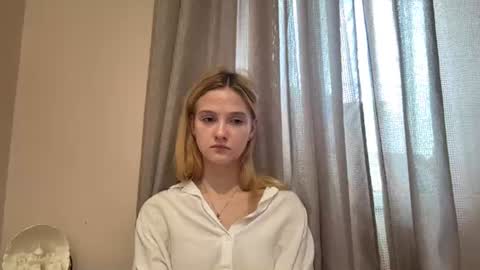 Anne online show from August 11, 12:18 pm
