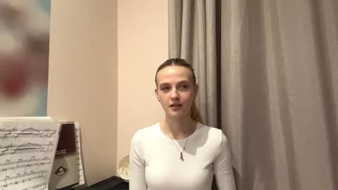 Anne online show from August 15, 12:25 am