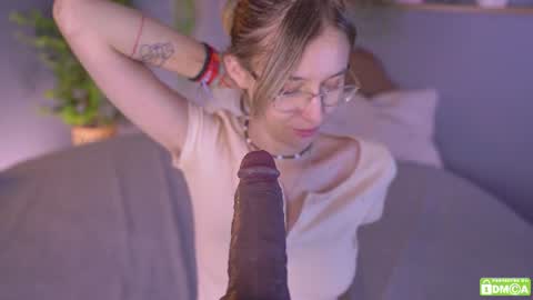 Sharli online show from August 12, 7:38 pm