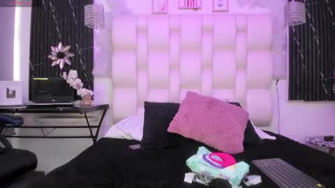 Sharon y justin online show from August 14, 10:13 pm