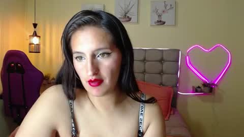 ESTEFI  online show from August 15, 9:46 am