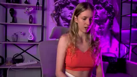 Sharon online show from May 3, 9:09 pm