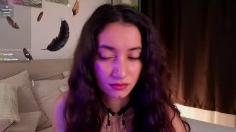 Lola and Stacey online show from August 12, 9:55 am