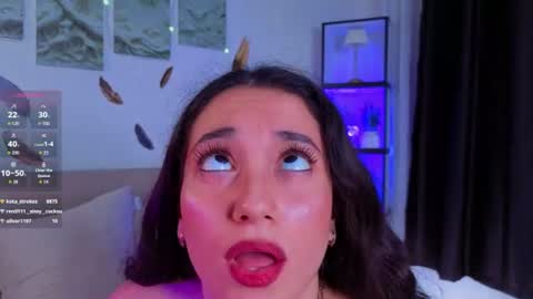 Lola and Stacey online show from August 15, 12:20 pm