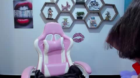 Sharon online show from August 11, 12:45 am