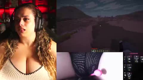 sharonurb3x online show from June 18, 9:25 pm