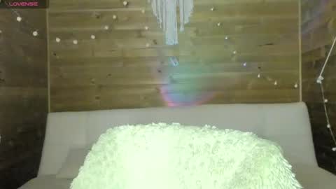 Shantall online show from August 12, 11:51 pm