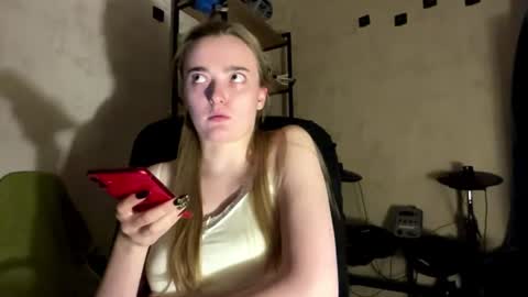 shaunadarington online show from August 14, 8:23 pm