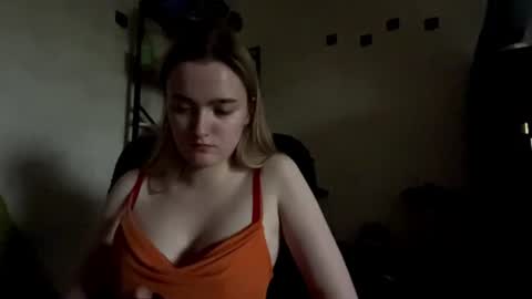 shaunadarington online show from August 15, 3:38 pm