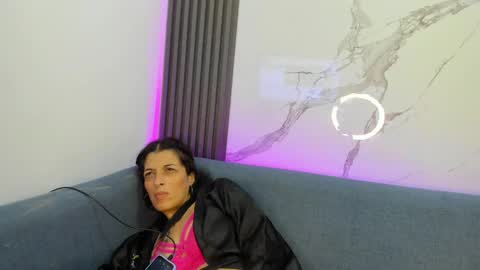 Shauna online show from May 20, 9:54 am