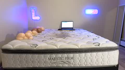 shave_deeez online show from August 10, 3:02 pm