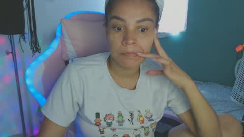 Shayna online show from July 29, 8:27 pm