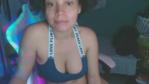 Shayna online show from August 7, 7:52 am