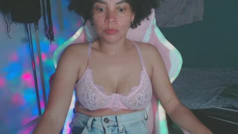 Shayna online show from August 9, 4:02 am