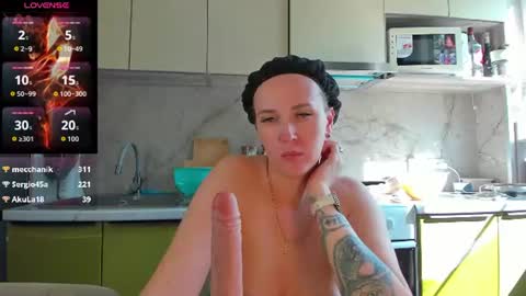 she_wolf1 online show from August 7, 9:31 am