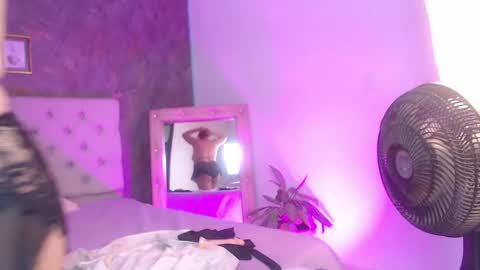 shedevilboobs69 online show from June 2, 2:14 am