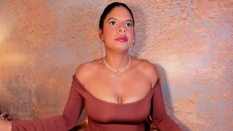 sheeylopez online show from August 17, 4:17 am