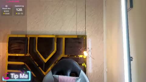 sheilly_brown online show from August 5, 12:41 am