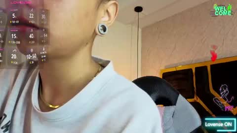 sheilly_brown online show from August 5, 8:29 pm