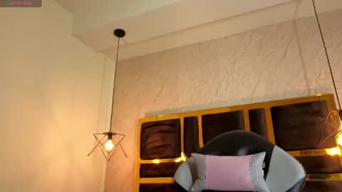 sheilly_brown online show from August 6, 11:26 pm