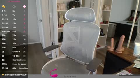 sheilyn_smith online show from August 1, 3:23 am