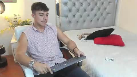 Shelby col online show from August 10, 10:22 pm