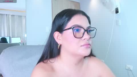 S H E L L  online show from August 9, 11:17 pm