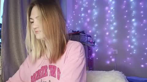 Ashley online show from August 14, 4:21 pm