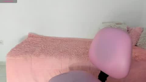 Shelly rayhs online show from July 25, 4:05 am