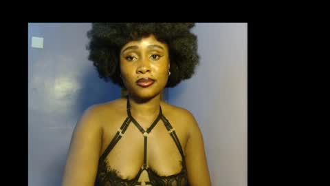 Favour online show from August 14, 6:50 am