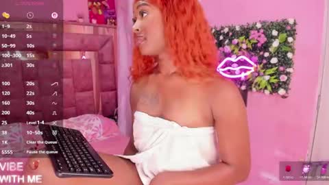 shenielxxx online show from July 18, 3:46 pm