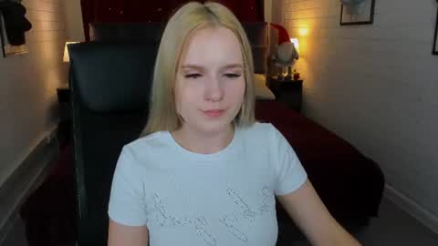 Sweet Sherri online show from August 13, 6:27 am