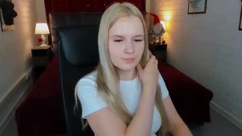 Sweet Sherri online show from August 13, 9:45 am