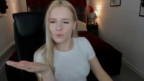 Sweet Sherri online show from August 15, 7:34 am