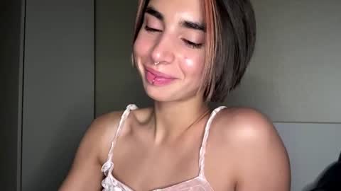 Amy online show from August 9, 1:23 pm