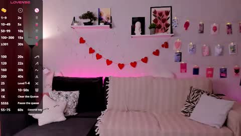Hello guys my name is Aemilia online show from August 9, 9:43 am