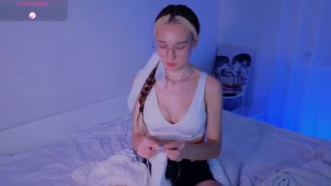 Sheyli online show from June 10, 6:36 pm