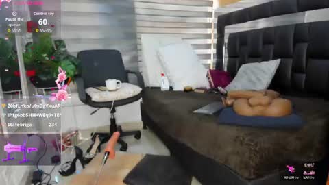 sheyla__ebony online show from August 11, 1:24 pm