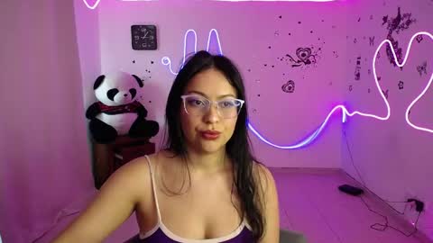 shilot_ms online show from May 4, 3:35 pm