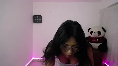 shilot_ms online show from May 5, 2:51 pm