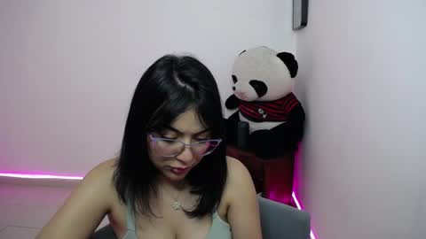 shilot_ms online show from June 25, 7:55 am
