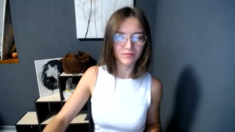 Jesica online show from August 4, 11:18 am