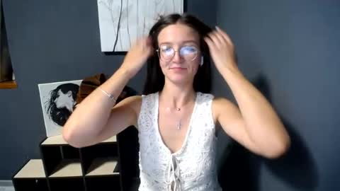 Jesica online show from August 5, 10:13 am