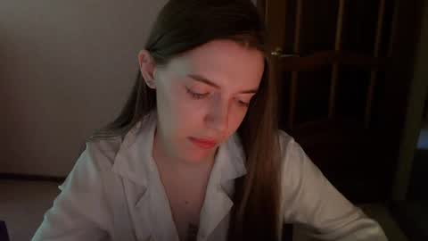 shiraha___rafieru online show from August 3, 8:43 am
